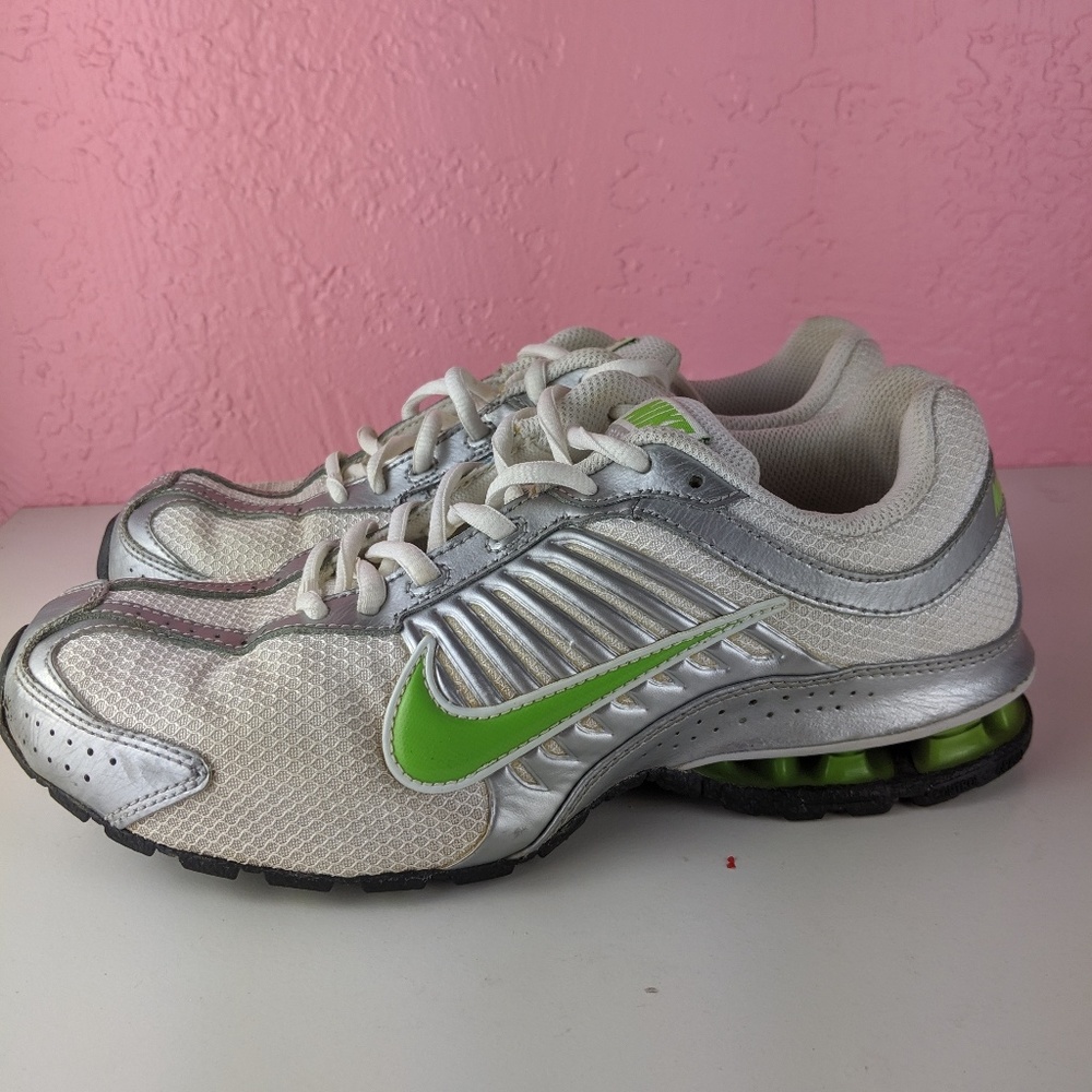 Nike Reax run 4 women's size 7.5